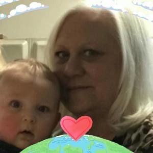 Meet your Posher, Melanie